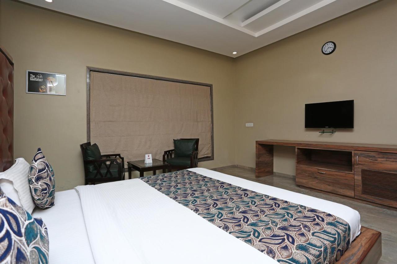 Townhouse 900 Hotel Surya Palace Bhilai Exterior photo
