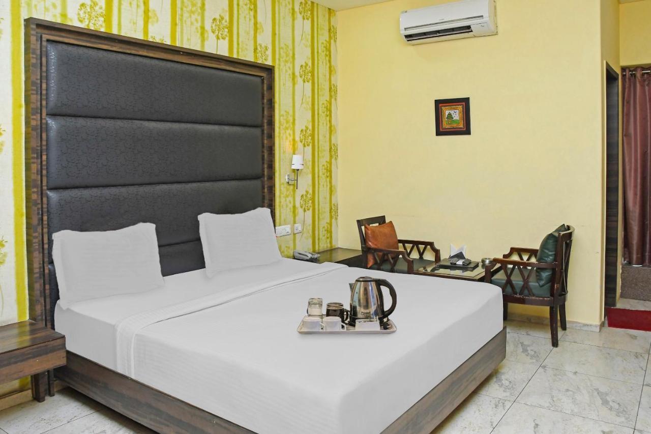 Townhouse 900 Hotel Surya Palace Bhilai Exterior photo